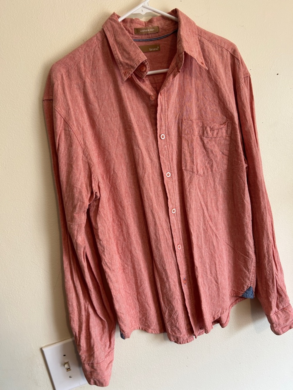 Bruno Linen Long-Sleeve Casual Button-Down Shirt in Coral
